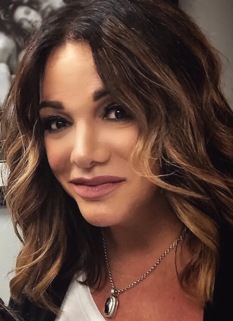 Diane Bowman Mills, FAAM, Board-Certified Permanent Cosmetic Artist